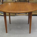 618 3380 DINING TABLE